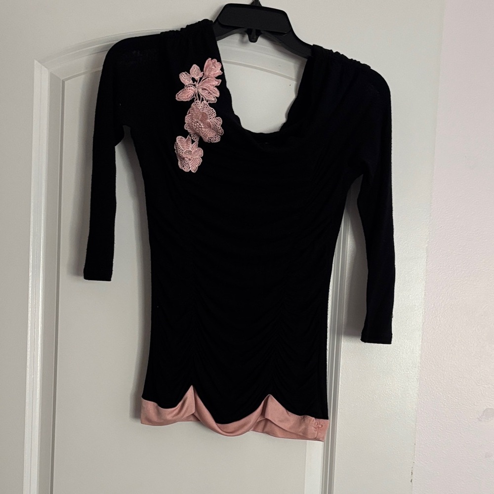 Arden B off shoulder top - size L
